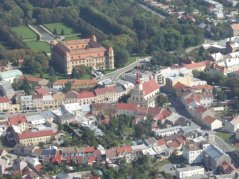 Zpět do minulosti aneb objevujeme zámek Holešov|Česko a Morava pro skupiny a firmy