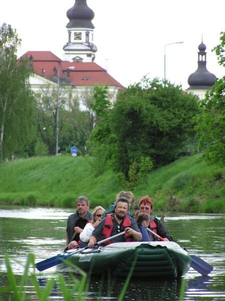 Výletní plavba po řece Moravě historickou Olomoucí|Česko a Morava pro jednotlivce