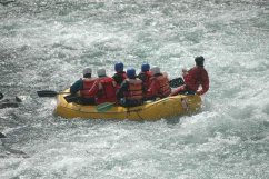 Na raftu či kánoi jako losos peřejí.|Česko a Morava pro jednotlivce