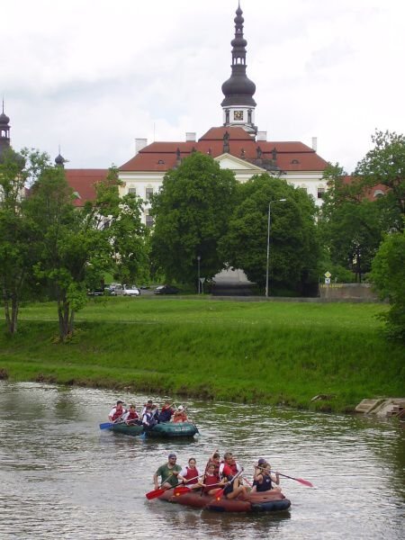 Výletní plavba po řece Moravě historickou Olomoucí|Česko a Morava pro jednotlivce