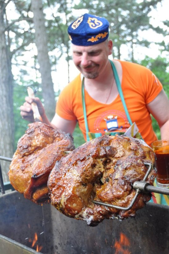 Královský program pod Trúbou s luxusním ubytováním|Valašské království pro skupiny