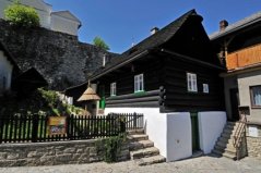 Královský program pod Trúbou s ubytováním ve stylových dřevěnkách|Valašské království pro skupiny