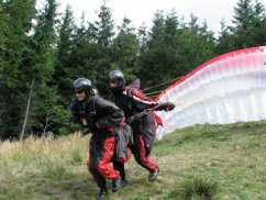 Tandem paragliding na ochutnávku|Valašské království pro jednotlivce