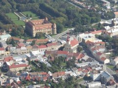 Zpět do minulosti aneb objevujeme zámek Holešov|Česko a Morava pro skupiny a firmy