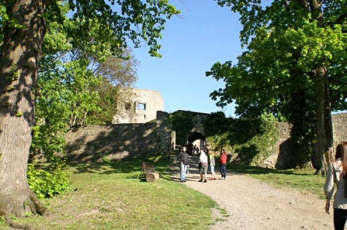 Zábavný program nejen s golfem v podhradí i na hradě Hukvaldy|Česko a Morava pro skupiny a firmy
