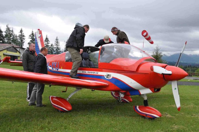 Fotografické a vyhlídkové lety s Royal Wallachian Squadron|Valašské království pro skupiny