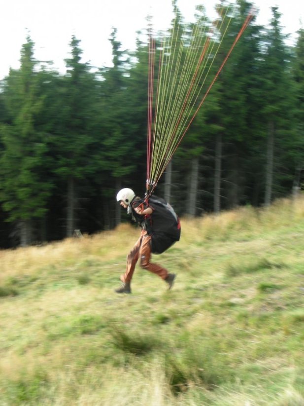 Škola paraglidingu na Javorovém – sedmidenní základní kurz|Česko a Morava pro jednotlivce
