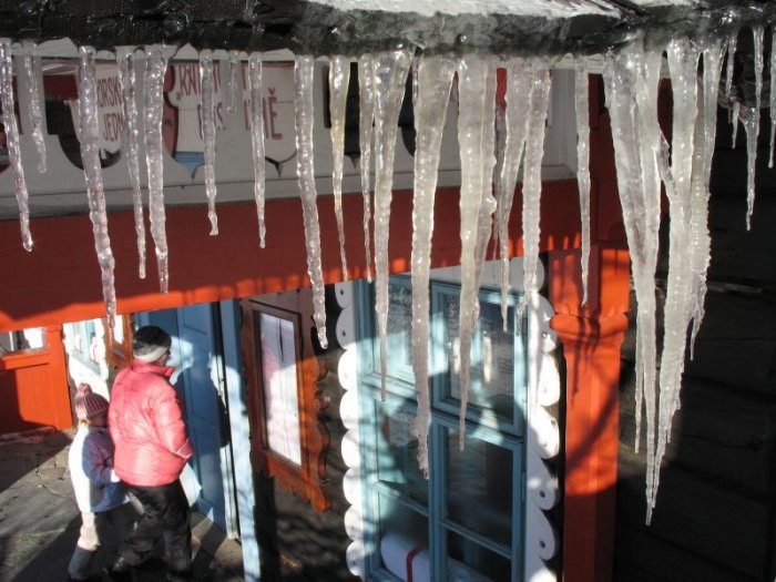 Křest sněhem na Pustevnách - jednodenní kurz zimních aktivit|Česko a Morava pro skupiny a firmy