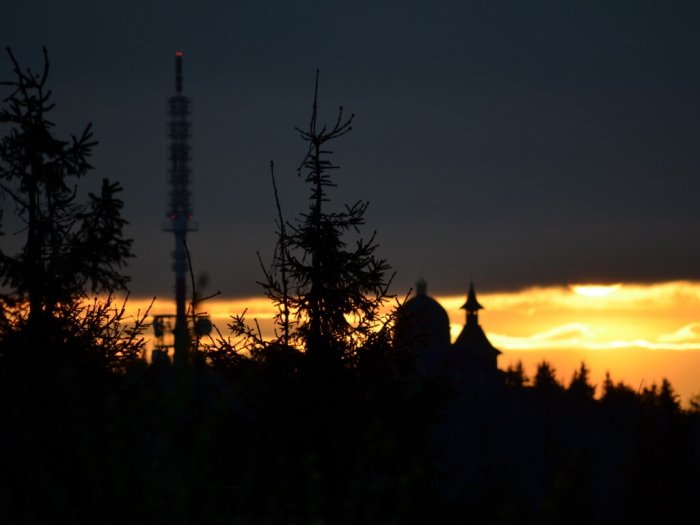 Dobrodružství od západu do východu slunce - noční turistika v Beskydech|Česko a Morava pro jednotlivce