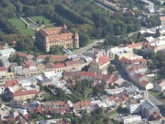 Zpět do minulosti aneb objevujeme zámek Holešov|Česko a Morava pro skupiny a firmy